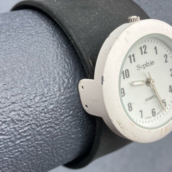 Sophie Slap Watch As Is Black White Silicone Quartz Retro Prop 80s 90s Y2K Prop - Picture 3 of 8